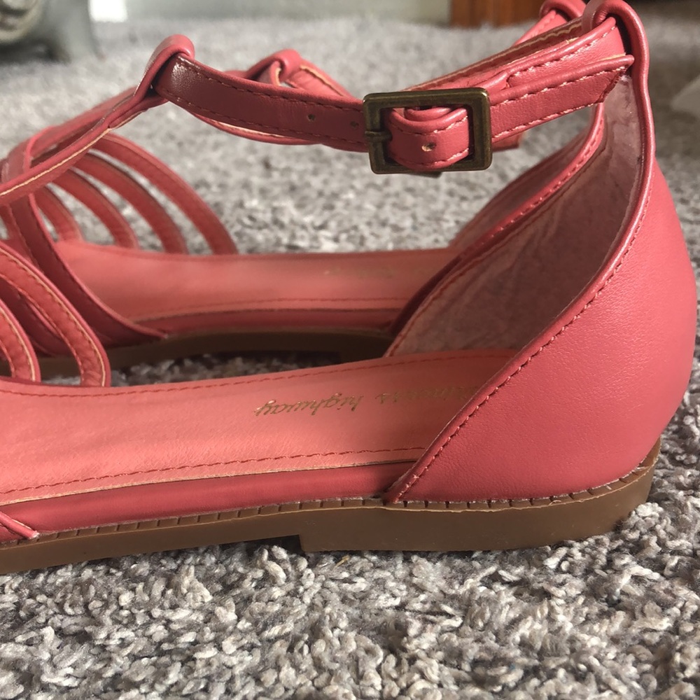 Modcloth Sandals - Picture 4 of 8